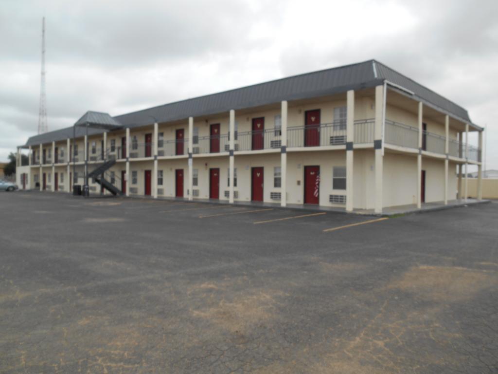 Super 7 Inn Midland Esterno foto