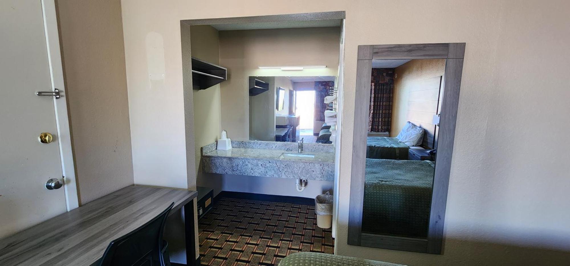 Super 7 Inn Midland Esterno foto